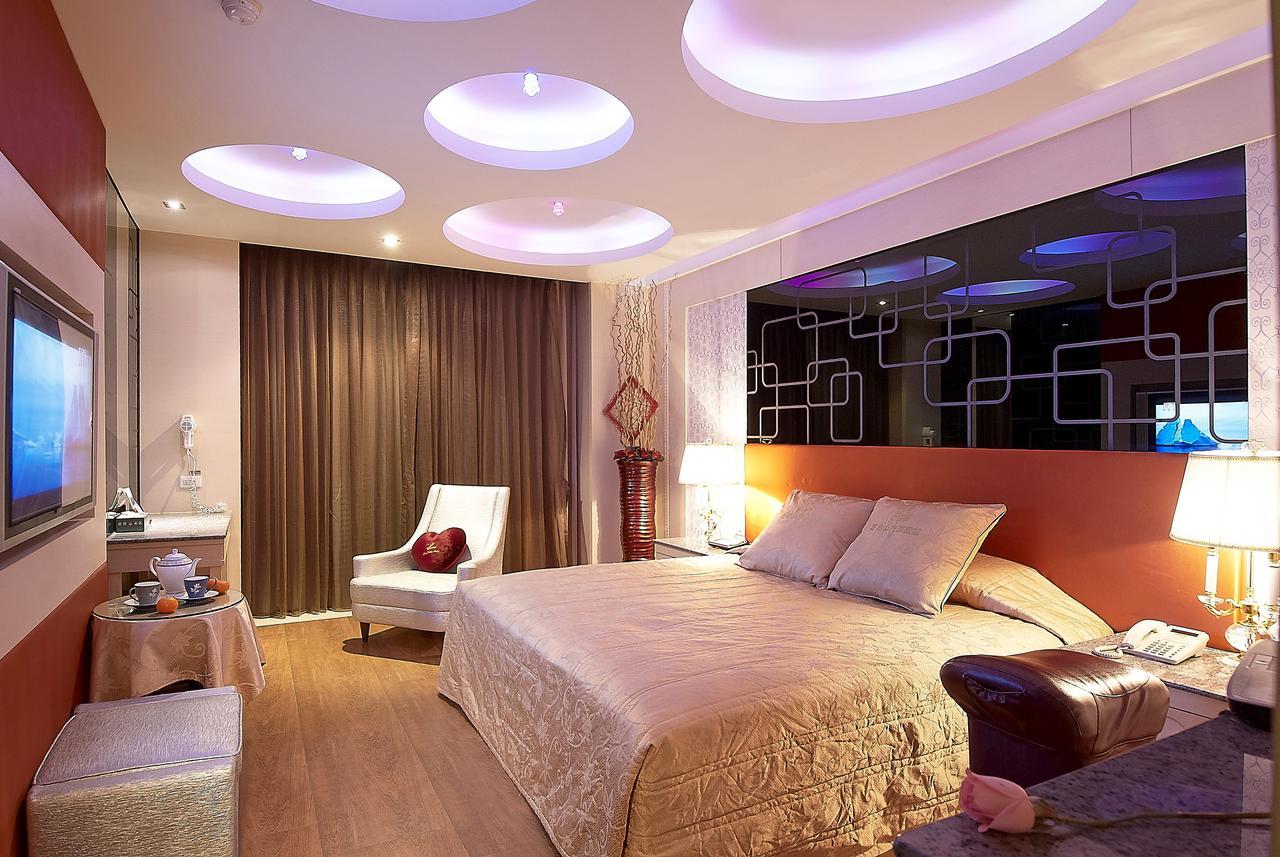 Zhi Baishan Motel Zhunan Exterior photo